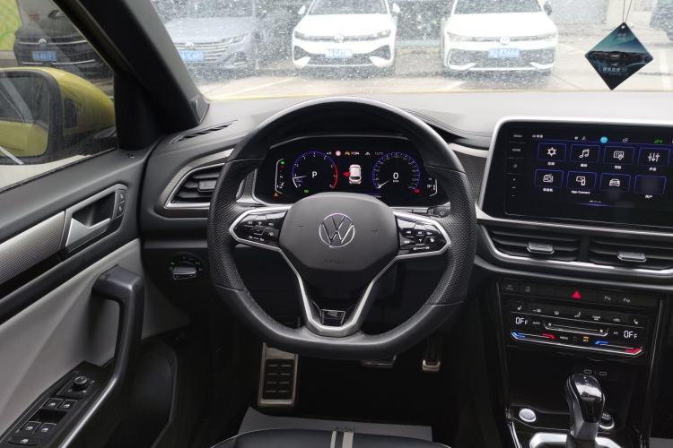 Used Volkswagen T-ROC 2023 300TSI DSG Two-Wheel Drive Starlight Edition
