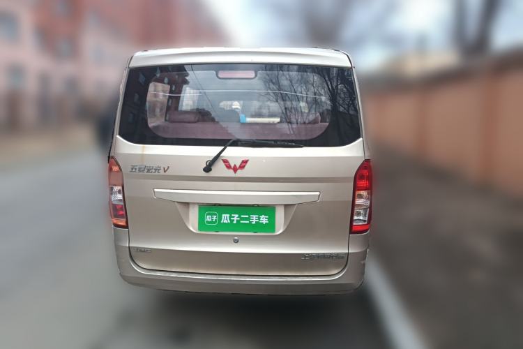 Used Wuling Rongguang V 2015 1.2L Standard Version Rear