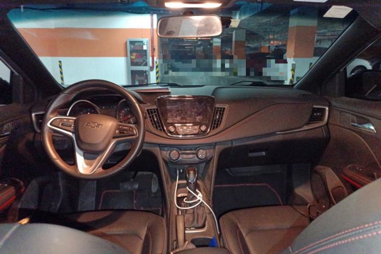 Used Chevrolet Monza 2020 Light Hybrid RS 330T Automatic Comfort Edition Center Console