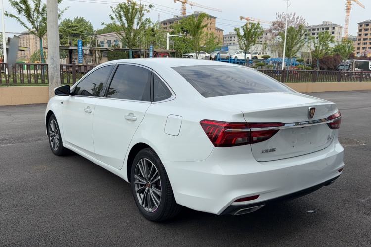 Used Roewe i6 2020 PLUS 1.6L CVT 4G Connected Glory Flagship Edition Exterior 2