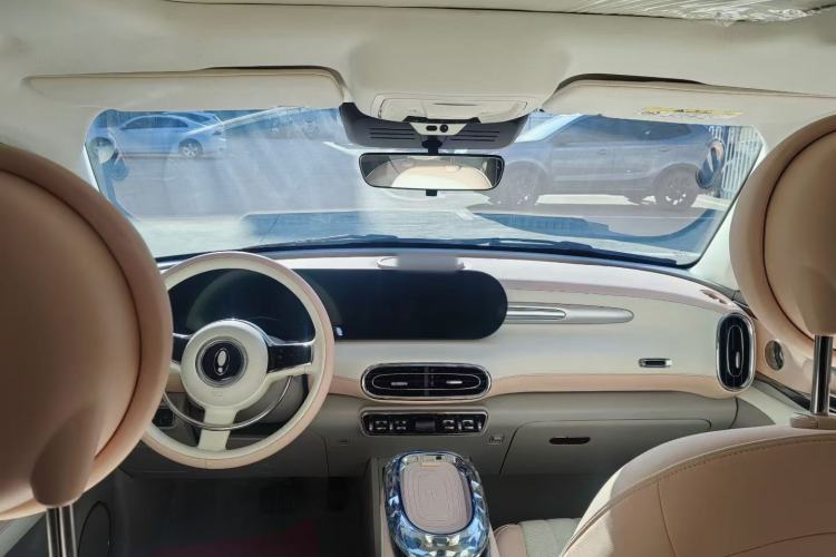 Used ORA Ballet Cat 2022 401 km Nutcracker Edition Interior 3