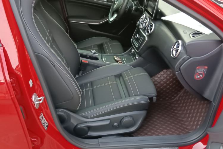 Used Mercedes-Benz A-Class 2016 A 200 Fashion Model
