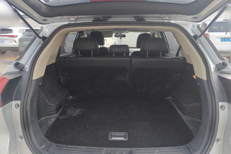 Used Geely Auto Emgrand X7 Sport 2016 2.0L Manual ZhiShang Version