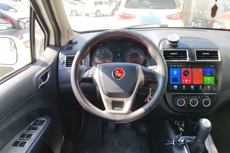 Used FORTHING Joyear X5 2013 1.6L Manual Luxury Model China IV Standard