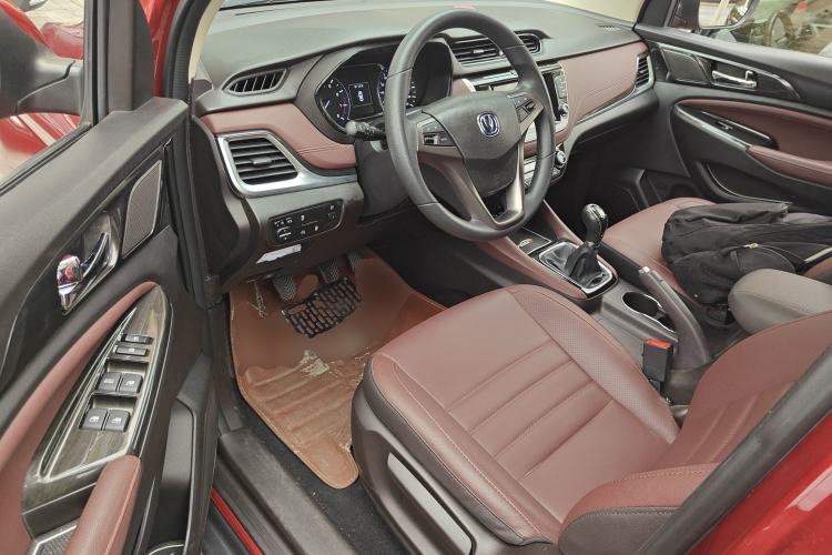 Used CHANGAN Lingxuan 2017 1.6L Manual Elite Model Driver Seat