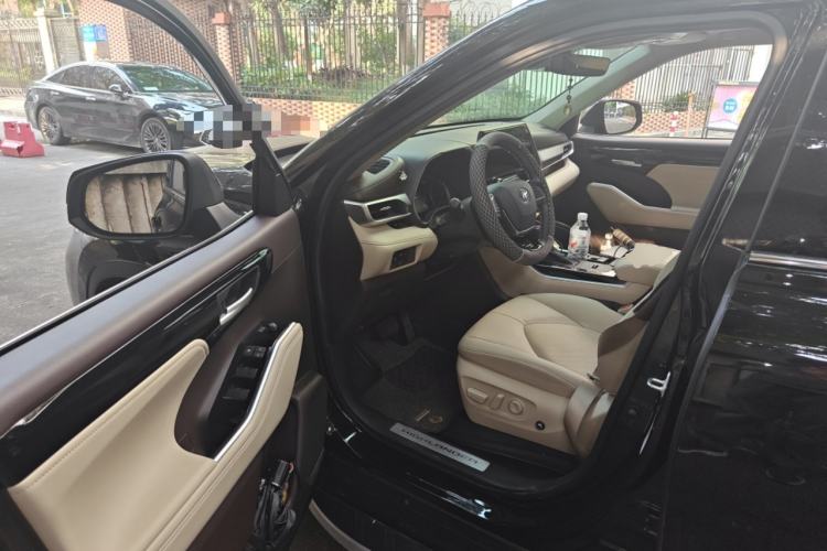 Used Toyota Highlander 2022 Dual-Engine 2.5L Four-Wheel Drive Prestige Version 7 Seats