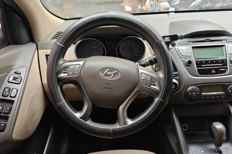 Used Hyundai ix35 2010 2.0L Automatic Two-Wheel Drive Elite Edition GLS Steering Wheel