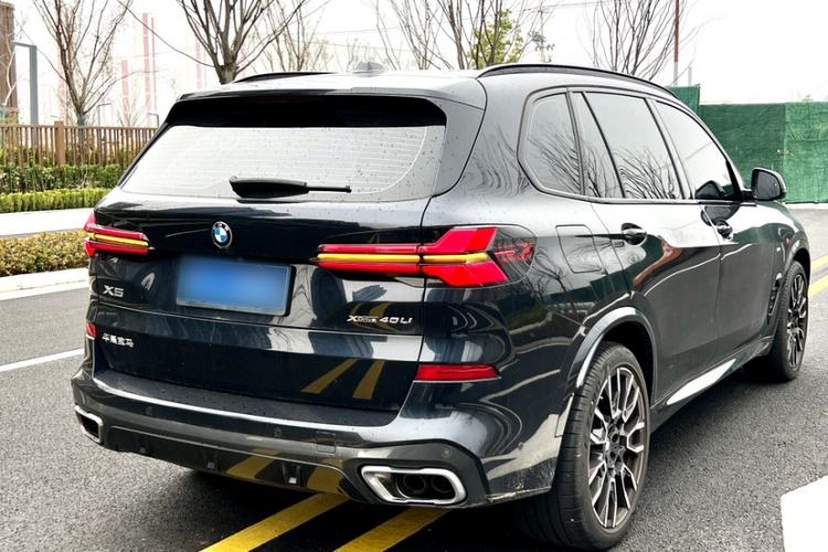 Used BMW X5 2023 xDrive 40Li M Sport Night Edition Package