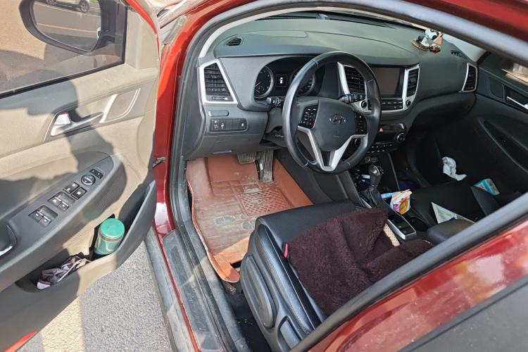 Used Hyundai Tucson 2015 1.6T Dual-Clutch Two-Wheel-Drive Smart Model
