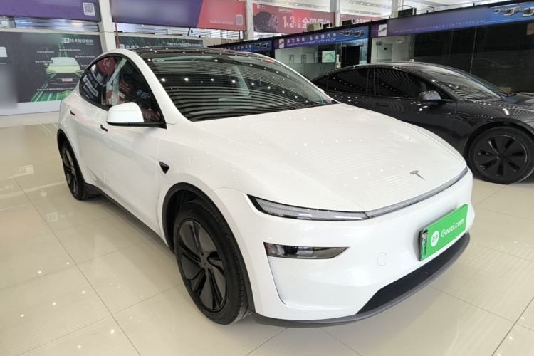 Used Tesla Model Y 2025 Rear-Wheel-Drive Version