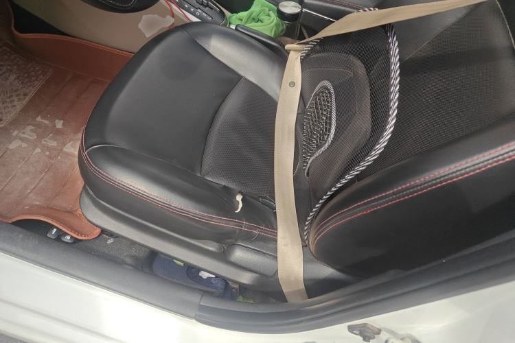 Used Hyundai Verna (older generation) 2016 1.4L Automatic Smart GLS Left Front Seat