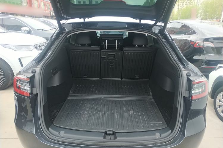 Used Tesla Model Y 2024 Rear-Wheel-Drive Version
