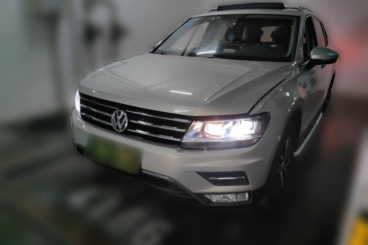 Used Volkswagen Tiguan L 2018 330TSI Automatic Two-Wheel Drive Luxury Edition