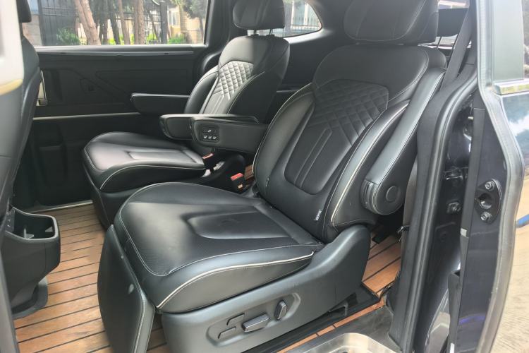 Used Hyundai Custo 2021 270TGDi Prestige LUX Left Rear Seat