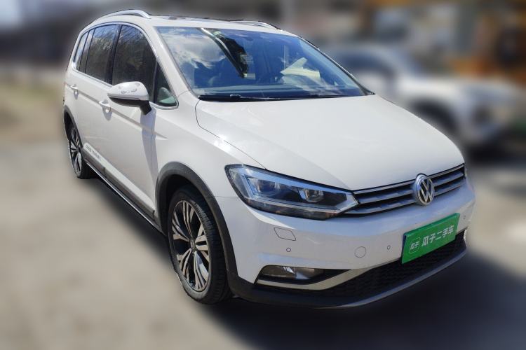 Used Volkswagen Touran 2018 Volkswagen Touran L 280TSI DSG Boundary Edition 7 Seats China V Emission Standard Front Right 45 Deg
