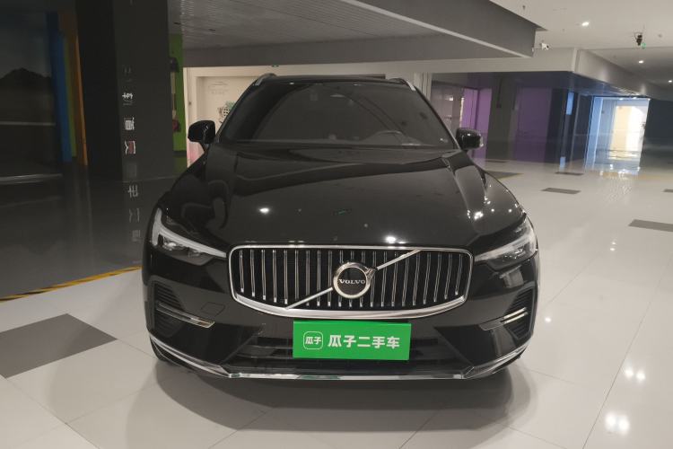Used Volvo XC60 2024 B5 4x4 Smart Luxury Edition