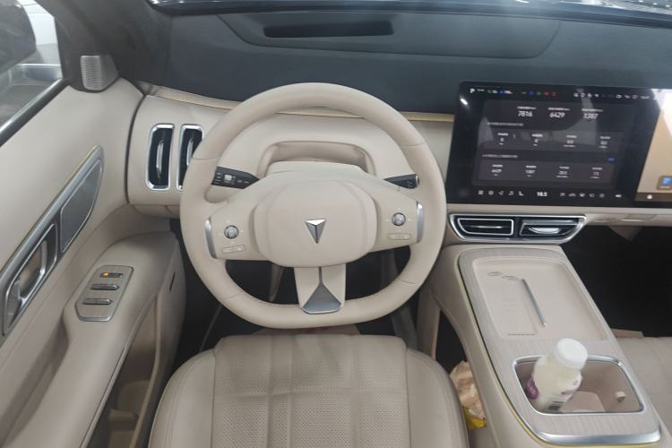 Used Deepal S09 2025 Four-Wheel Drive Ultra+ Custom Edition
