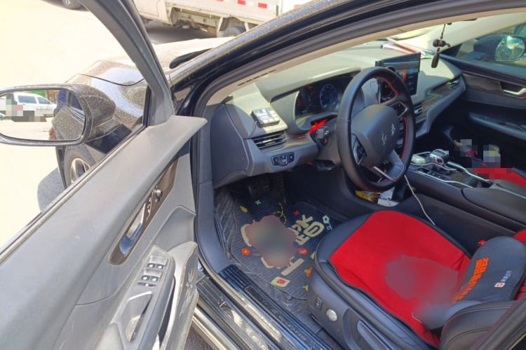 Used Hongqi E-QM5 2022 431 km Charge & Enjoy Edition Driver Seat