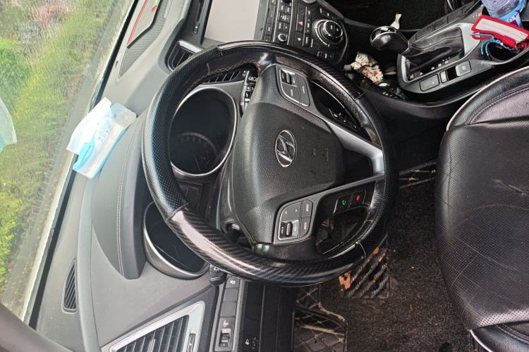 Used Hyundai Santa Fe 2017 2.0T Automatic Two-Wheel Drive Smart Version 7 Seats