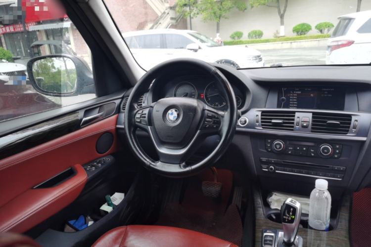 Used BMW X3 2011 xDrive28i Luxury Model