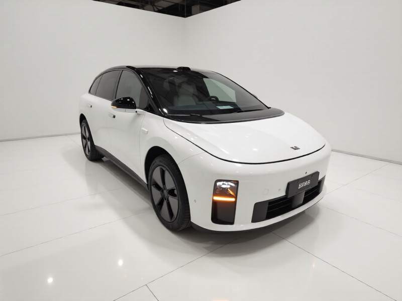 Used Li Auto i6 2025 Model Two-Wheel-Drive Standard Type — 3