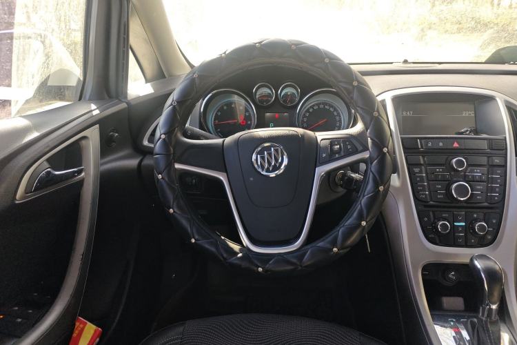 Used Buick GT 2014 XT 1.6L Automatic Fashion Edition
