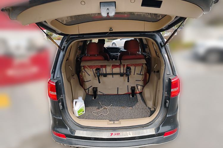 Used Baojun 730 2014 1.5L manual Comfort version 7 seats
