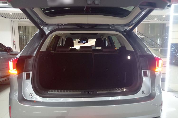 Used Wey VV6 2018 2.0T Two-Wheel-Drive Ultra-Luxury Version China V Standard