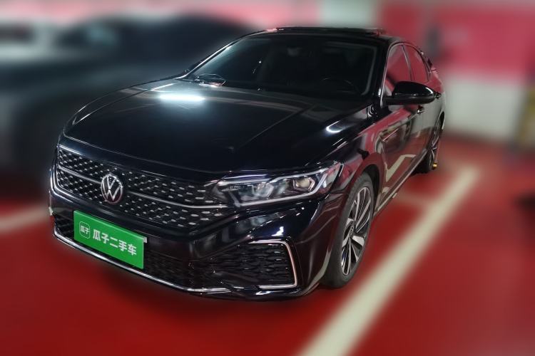 Used Volkswagen Passat 2022 330TSI Starry Luxury Edition
