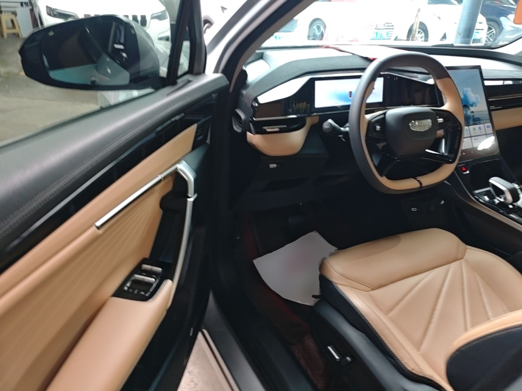 Geely Auto FX11 2023 1.5TD DCT Prestige Edition — снимка 18