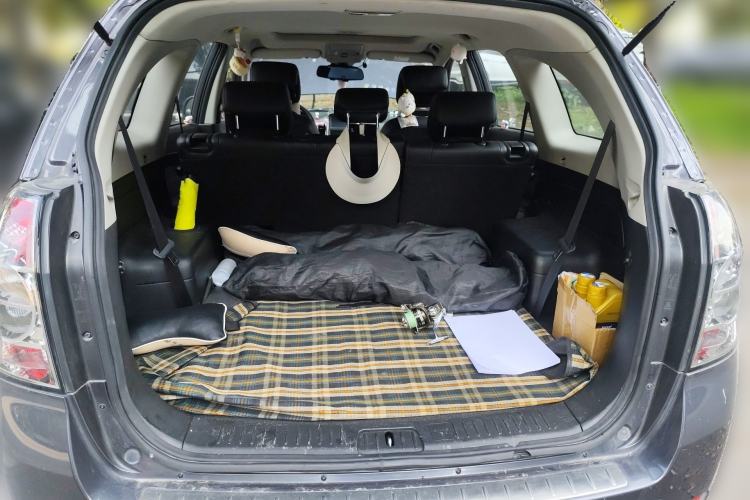 Used Chevrolet Captiva 2014 2.4L Two-Wheel Drive Urban Version 7 Seats Trunk