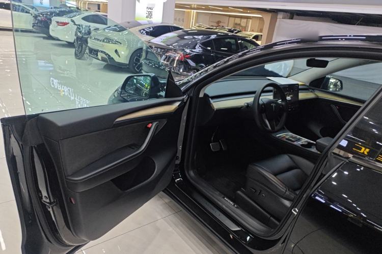 Used Tesla Model Y 2022 Revised Version Long-Range All-Wheel Drive Driver Seat