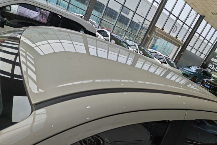 Used Wuling Hongguang MINIEV 2025 Four-Door Version Advanced Edition Roof