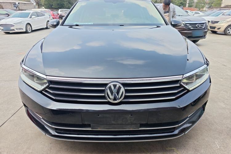 Used Volkswagen Magotan 2018 330TSI DSG Luxury Model