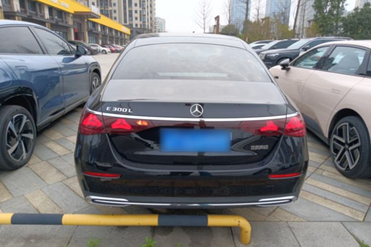 Used Mercedes-Benz E-Class 2025 Facelift E 300 L Fashion Edition
