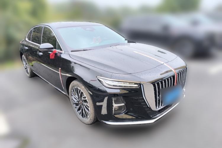 Used Hongqi H5 2025 2.0T Automatic Flag Edition – 500 000 Units Commemorative Version Front Right 45 Deg
