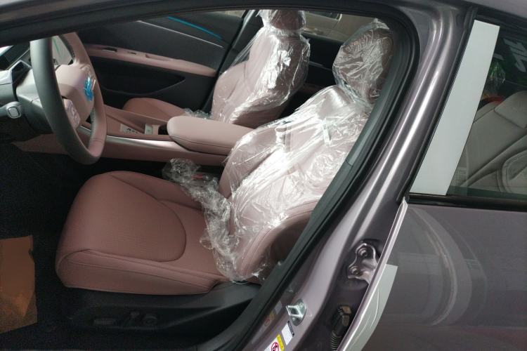 Used XPeng MONA M03 2025 600 with Ultra-Long Range Max Left Front Seat