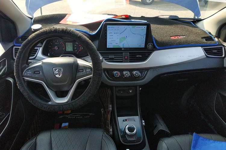 Used Baojun 310W 2018 1.5L Automatic Fashion Version China V Emission Standard
