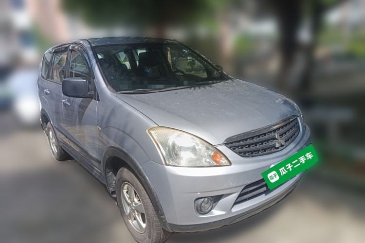 Used Mitsubishi Zinger 2010 2.0L Manual Classic Front Right 45 Deg