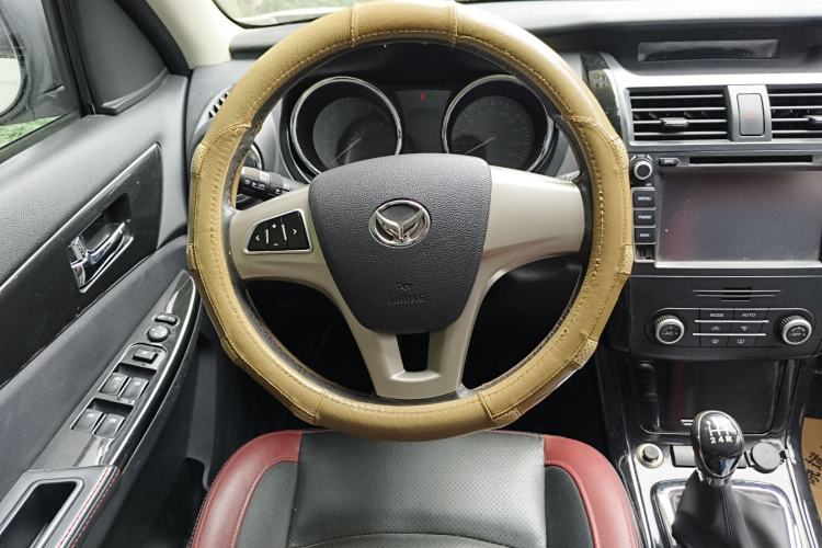 Used HYOSOW S3 2014 1.5L Luxury Version China IV Emission Standard