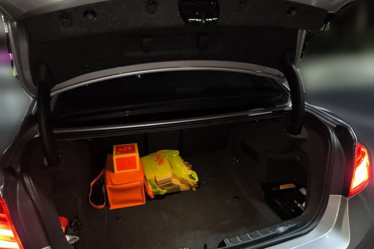 Used BMW 3 Series 2015 320Li Luxury Edition Fashion Model
