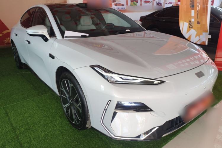 Used Geely Galaxy E8 2024 665 km Range Rear-Drive Starship Intelligent Driving Version