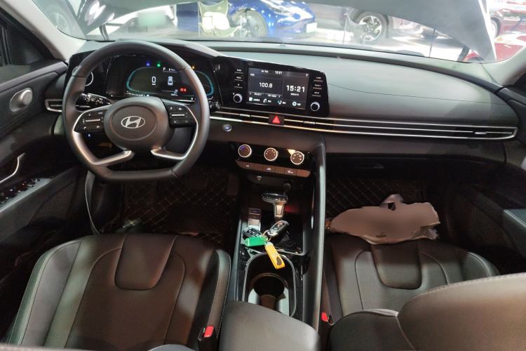 Used Hyundai Elantra 2023 1.5L CVT GLX Elite Edition
