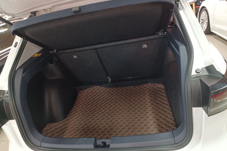 Used Volkswagen Tharu 2025 New Sharp 1.5L Ambitious Edition Trunk