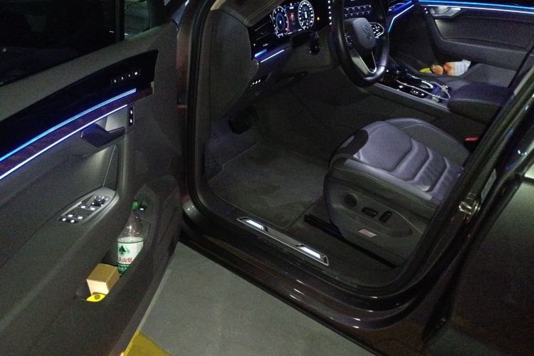 Used Volkswagen Touareg 2022 3.0 TSI Luxury Edition Black Diamond Sport Package