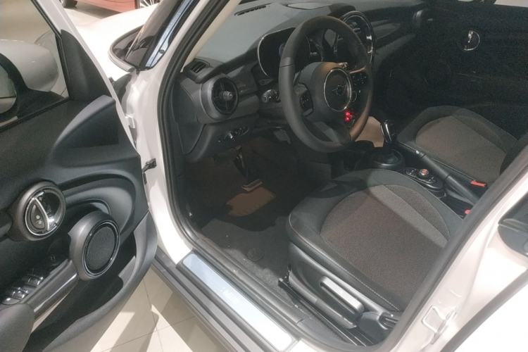 Used MINI 2023 1.5T ONE Five-Door Edition

