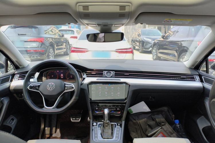 Used Volkswagen Magotan 2023 2 Million Units Commemorative Edition 330TSI DSG Luxury Version
