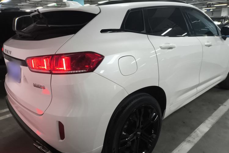 Used Wey VV7 2017 2.0T Flagship Model Rear Right 45 Deg