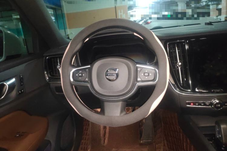 Used Volvo S60 2024 B4 Zhiyi Luxury Edition
