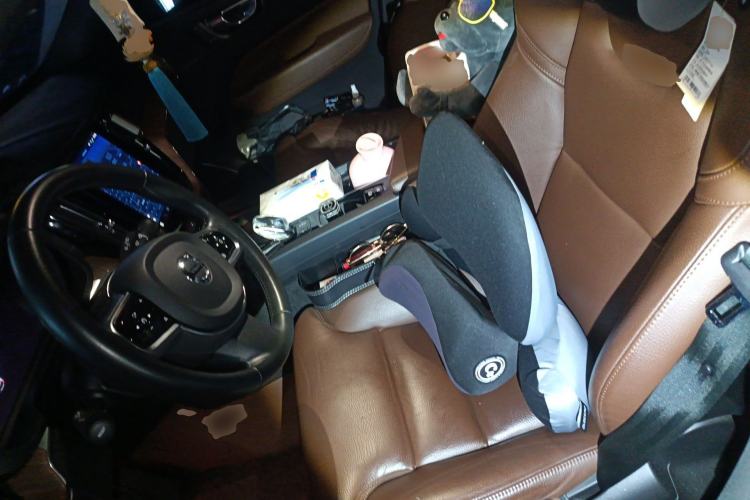 Used Volvo XC60 2022 B5 4x4 Smart Luxury Edition